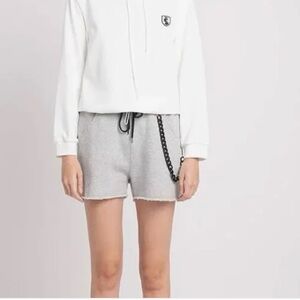 VHNY Vivienne Hu New
Visit >
York Cotton Essential...